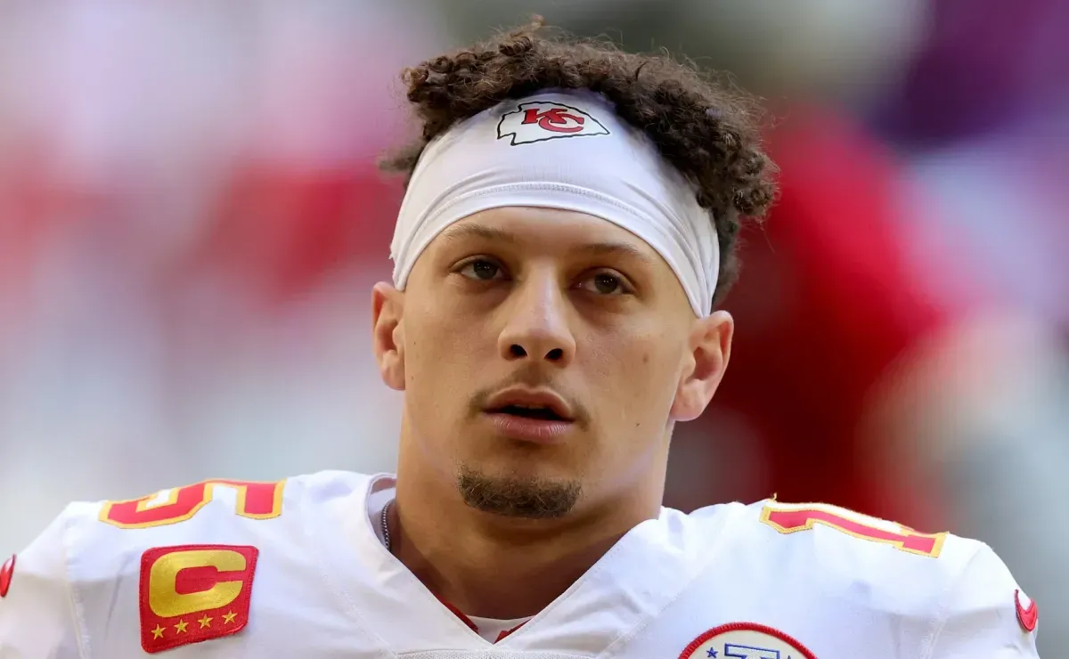 Patrick Mahomes issues strong warning to Chiefs before Super Bowl rematch against Jalen Hurts and Eagles