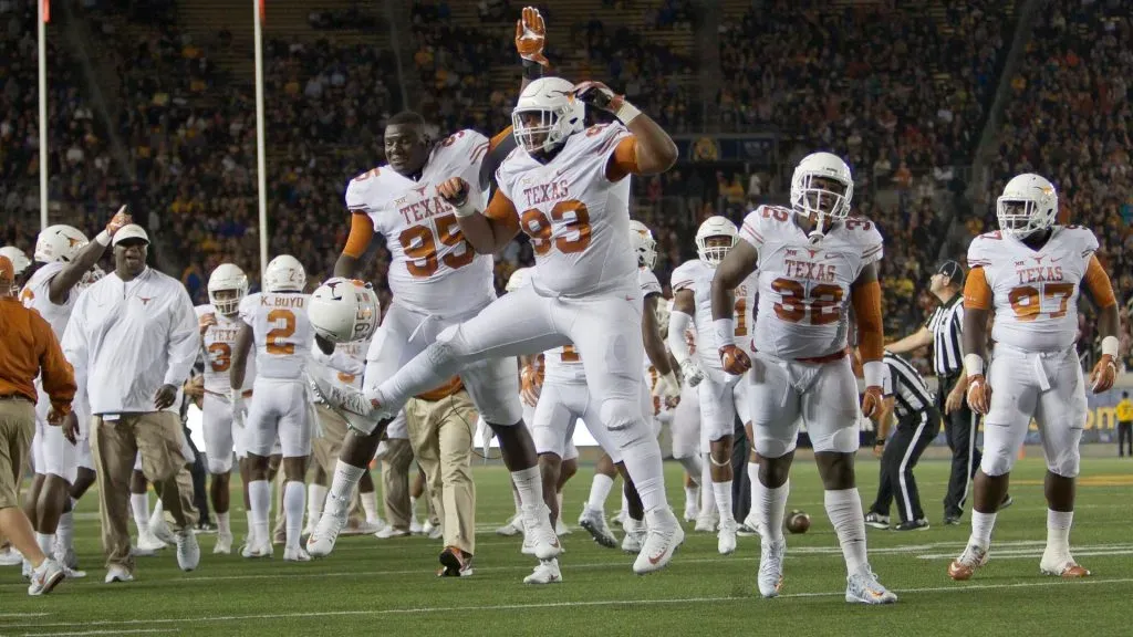 Texas Longhorns players in 2016. (Source: Brian Bahr/Getty Images)