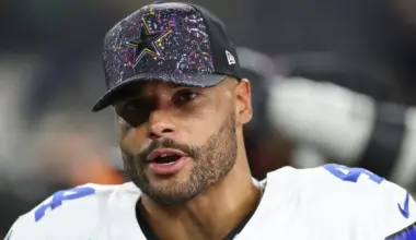 Dak Prescott breaks silence on heating pad spotted during Cowboys-Packers game
