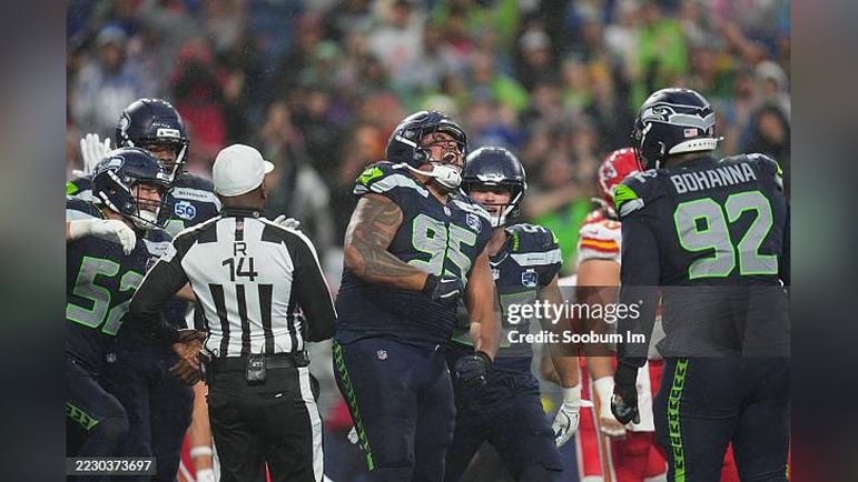 Brandon Pili Seahawks elevate