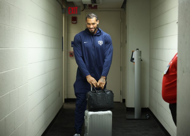 Bears defensive end Montez Sweat arrives for a game against the Lions at Ford Field on Sept. 14, 2025, in Detroit. (John J. Kim/Chicago Tribune)