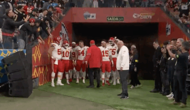 YouTube draws mixed reviews on first NFL broadcast