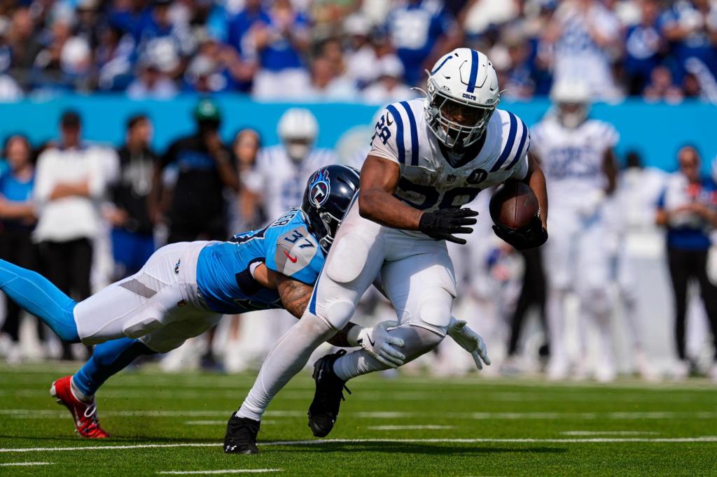 Jonathan Taylor rushes for 3 TDs as Colts improve to 3-0 in a 41-20 rout of Titans – The Press Democrat