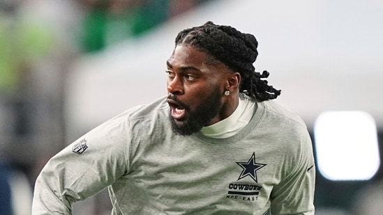 Dallas Cowboys cornerback Trevon Diggs warms up before an NFL football game against the Philadelphia Eagles Thursday, Sept. 4, 2025, in Philadelphia. (AP Photo/Matt Rourke)(AP)