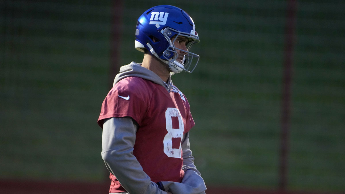 New York Giants quarterback Daniel Jones (8) during practice at the FC Bayern Munchen training grounds at Sabener Strasse.  