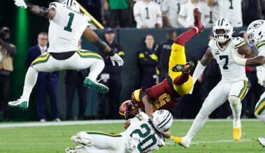 Commanders quarterback Jayden Daniels has a knee injury. It's too soon to know if he can play Sunday