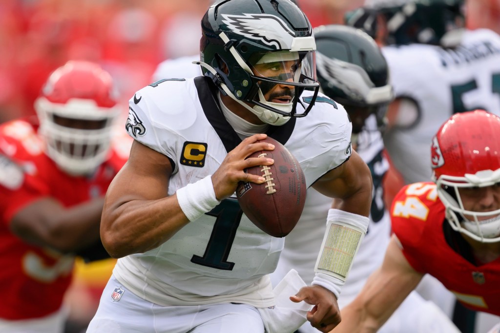 Jalen Hurts, A.J. Brown stack flies high