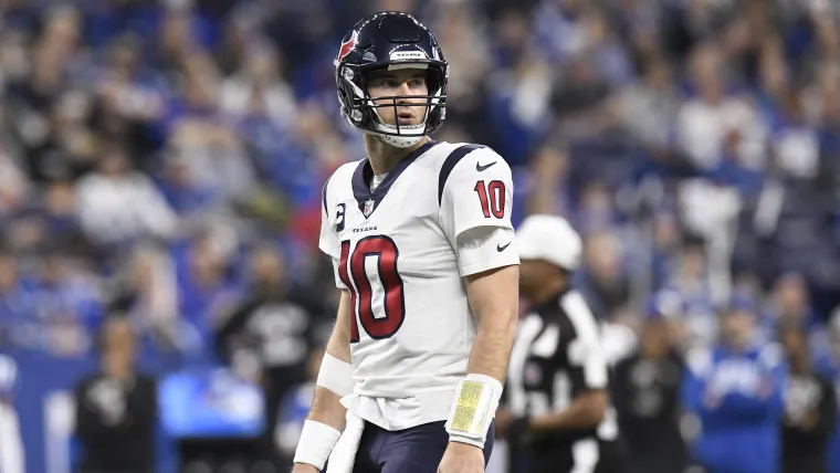 Davis Mills' unlikely journey to getting paid by the Houston Texans image