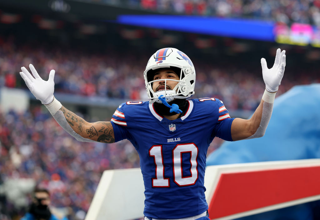 Start Derrick Henry or Khalil Shakir as your Captain’s Pick for SNF