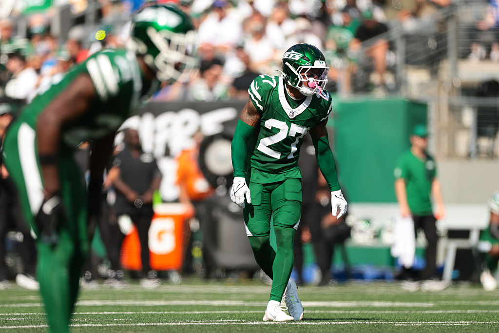 Malachi Moore stands out in first New York Jets start