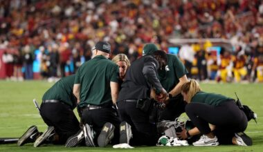 Michigan State LB Wayne Matthews III carted off on stretcher after collision at USC