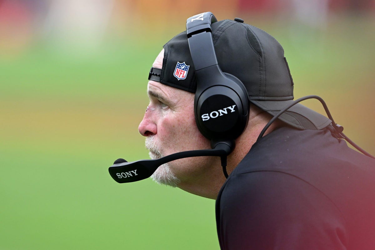 Commanders’ Dan Quinn, who preaches toughness and fight, walked the walk vs. Raiders
