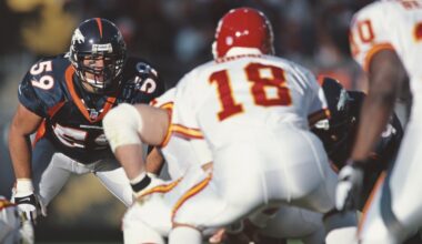 Ex-Broncos linebacker Glenn Cadrez pulls man from burning car