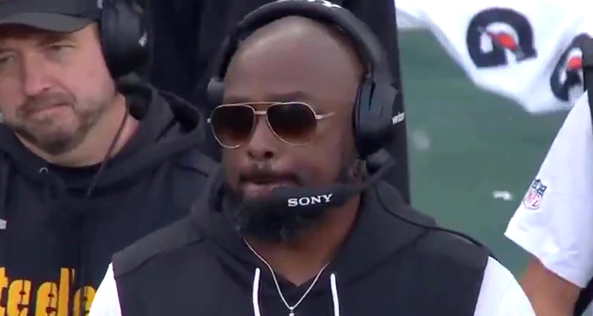 Fox NFL broadcaster Greg Olsen left speechless over controversial Pittsburgh Steelers decision - 'it's a no brainer'