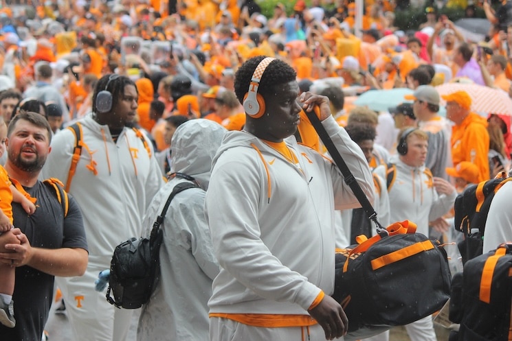 Who is Inactive for Tennessee Football vs. ETSU