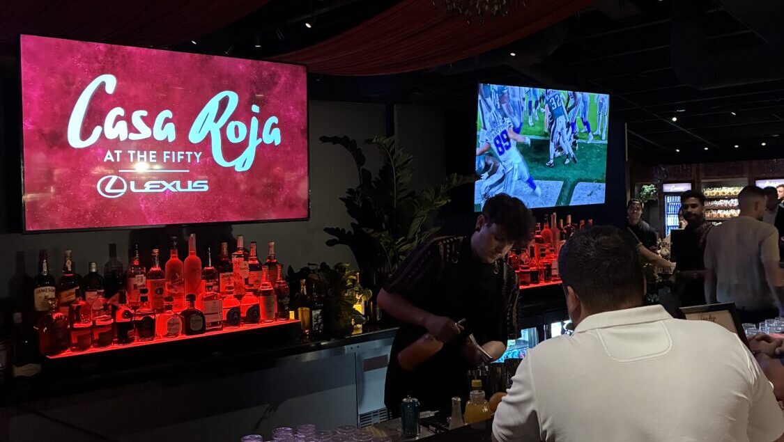 Casas Roja at the bar...