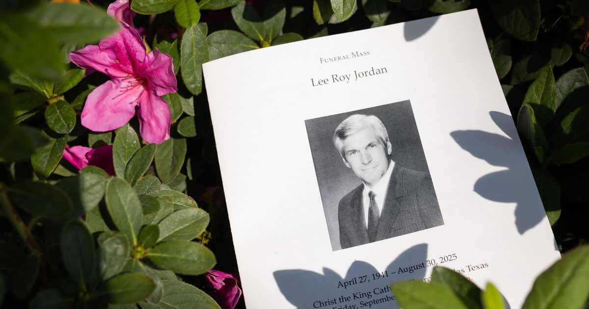 Roger Staubach, other Cowboys legends pay respects to late Lee Roy Jordan