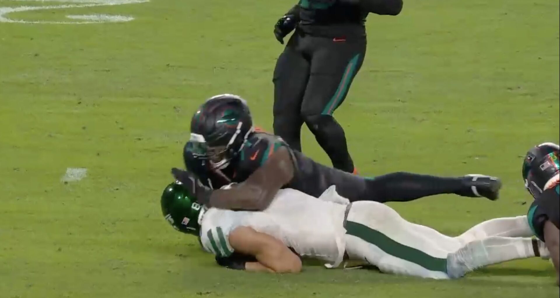 Dan Orlovsky on MNF no-call: 'You can't miss this'