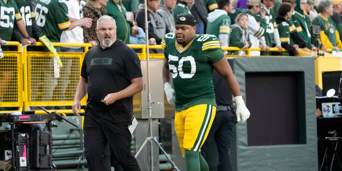 Packers’ Aaron Banks says he’ll play at Cleveland, while fellow lineman Zach Tom still questionable