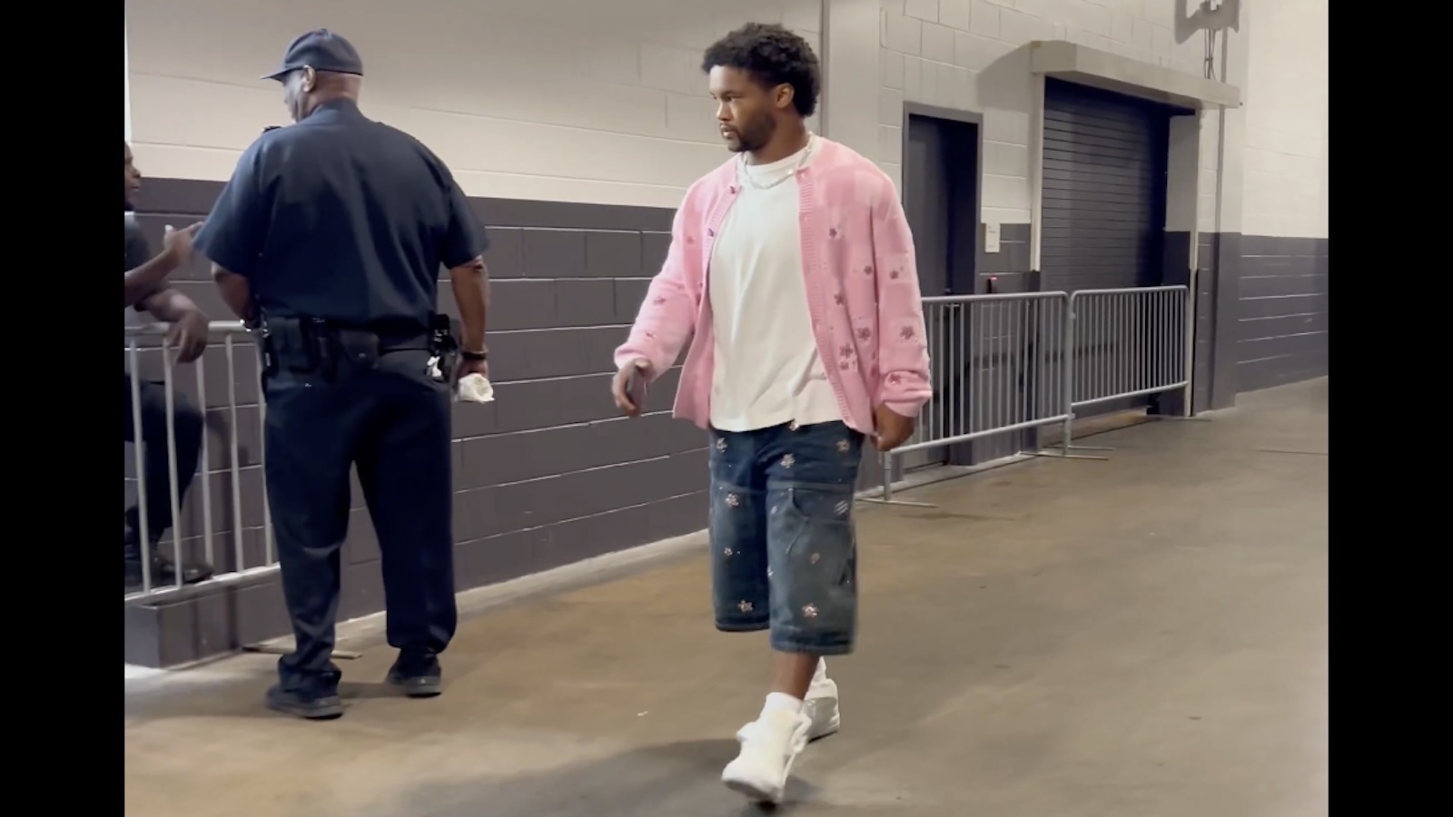 Kyler Murray was ruthlessly mocked by fans over his Week 1 pregame outfit