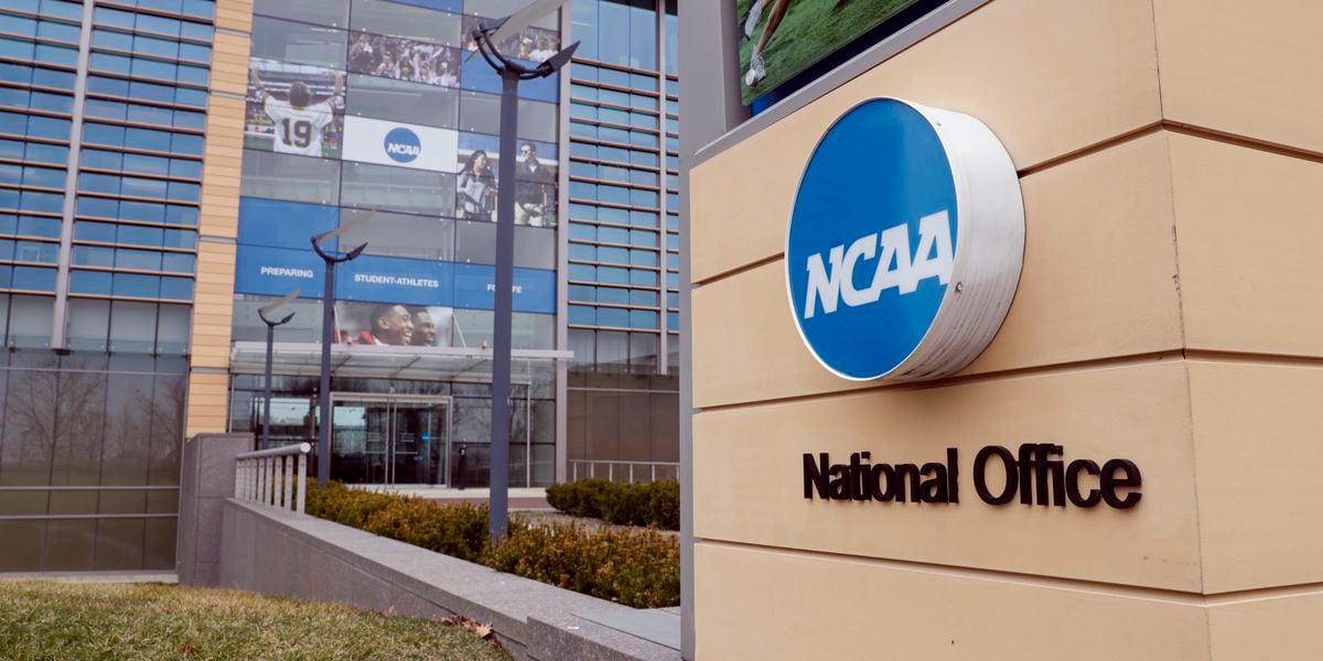 NCAA eliminates college football spring transfer window