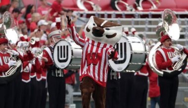Department of Veterans Affairs opens Wisconsin Badgers football ticket lottery