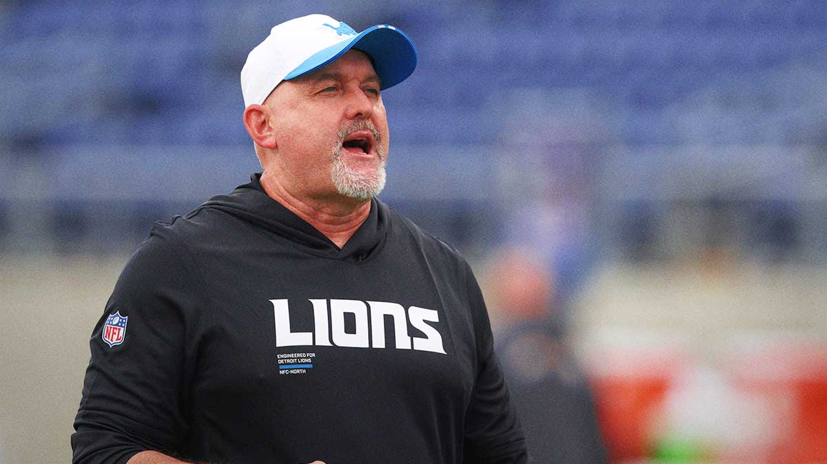 Detroit Lions offensive coordinator John Morton instructs before the game against the Los Angeles Chargers at Tom Benson Hall of Fame Stadium.