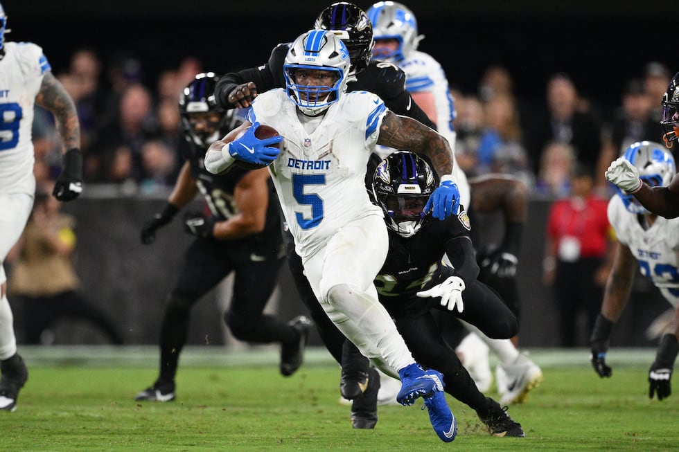 Detroit Lions running back David Montgomery (5) in action during the second half of an NFL...