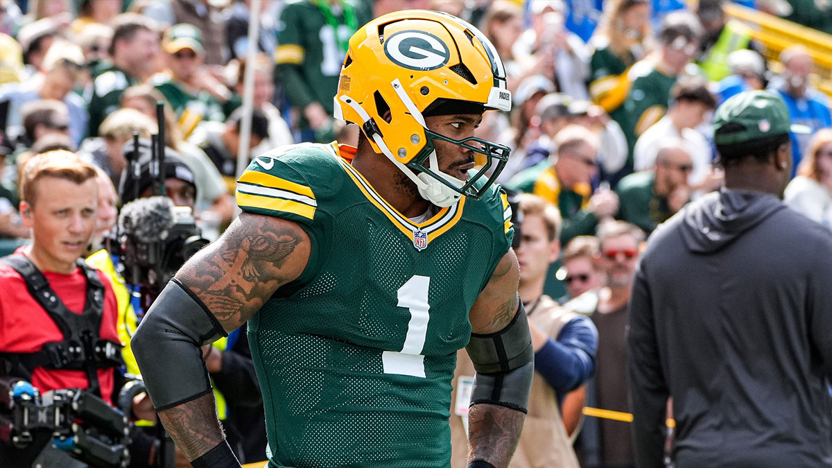 Green Bay Packers defensive end Micah Parsons (1) warms up at Lambeau Field in Green Bay, Wis., on Sunday, September 7, 2025.