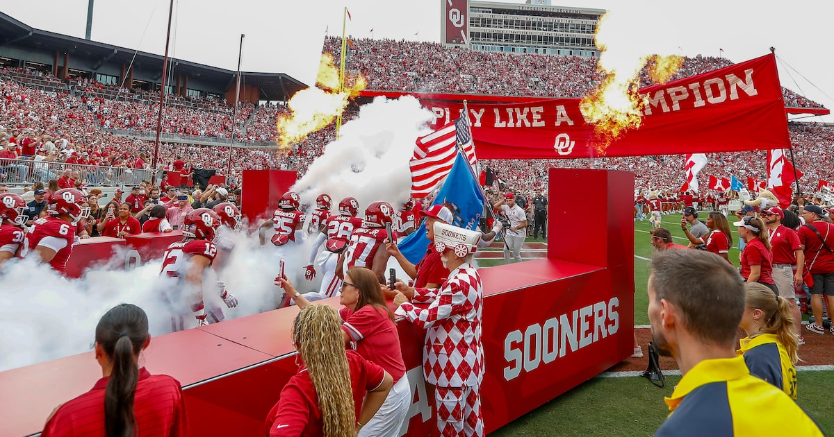 Oklahoma’s primetime matchup vs. Michigan a massive opportunity: ‘Pressure is a privilege’