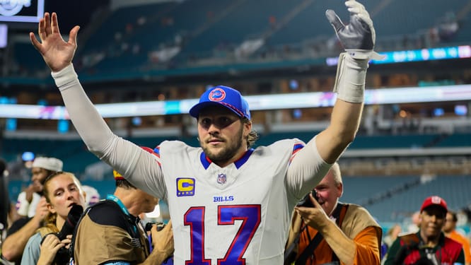 NFL: Buffalo Bills at Miami Dolphins