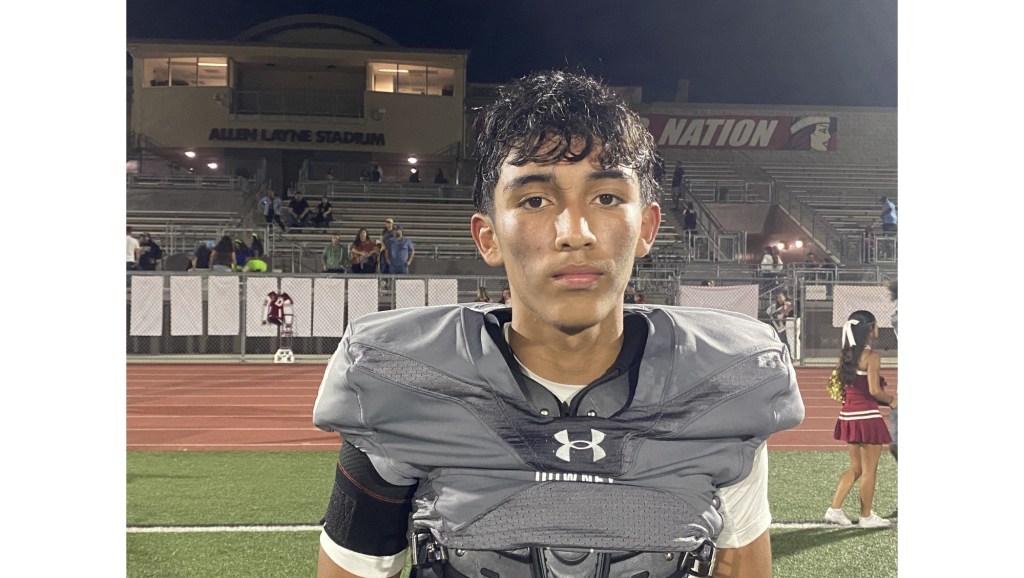 Wild finish as Downey football pulls out victory against Inglewood – Press Telegram