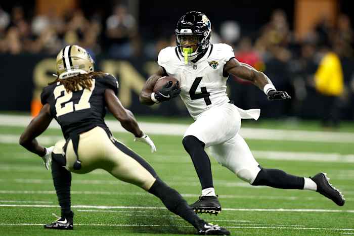 Jaguars trading RB Tank Bigsby to Eagles for draft picks, report