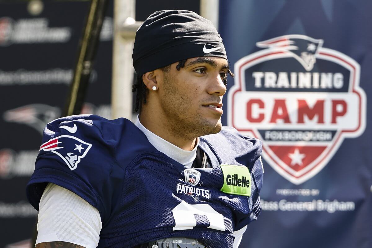 Raiders News: Will Christian Gonzalez play?