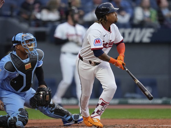 Briggs: As Browns remain punchline, resilient Guardians look to make Cleveland rock