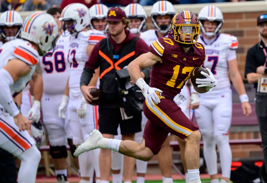 UMN Gophers defensive back was a Hawkeye