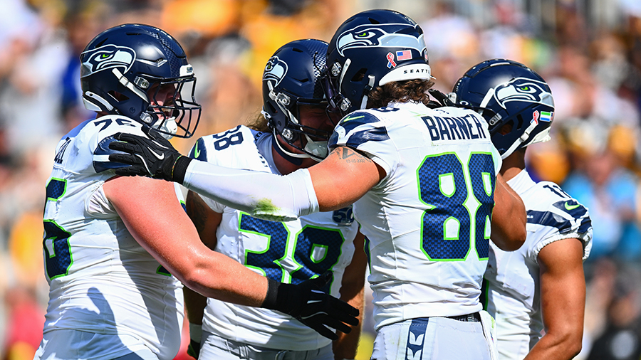Seattle Seahawks AJ Barner touchdown celebration Steelers 2025...