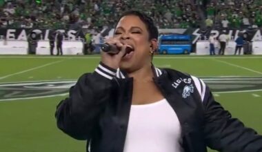 Singer Responds to Criticism Over Performance Before Eagles-Cowboys