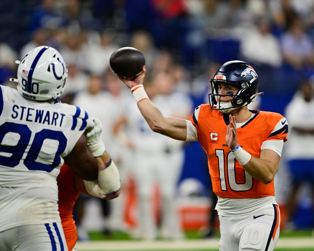 Broncos' Bo Nix, Sean Payton explain sideline interaction at Colts