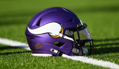 Vikings lose star player to injured reserve