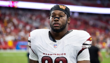 Commanders Fear Torn Pectoral For DE Javontae Jean-Baptiste