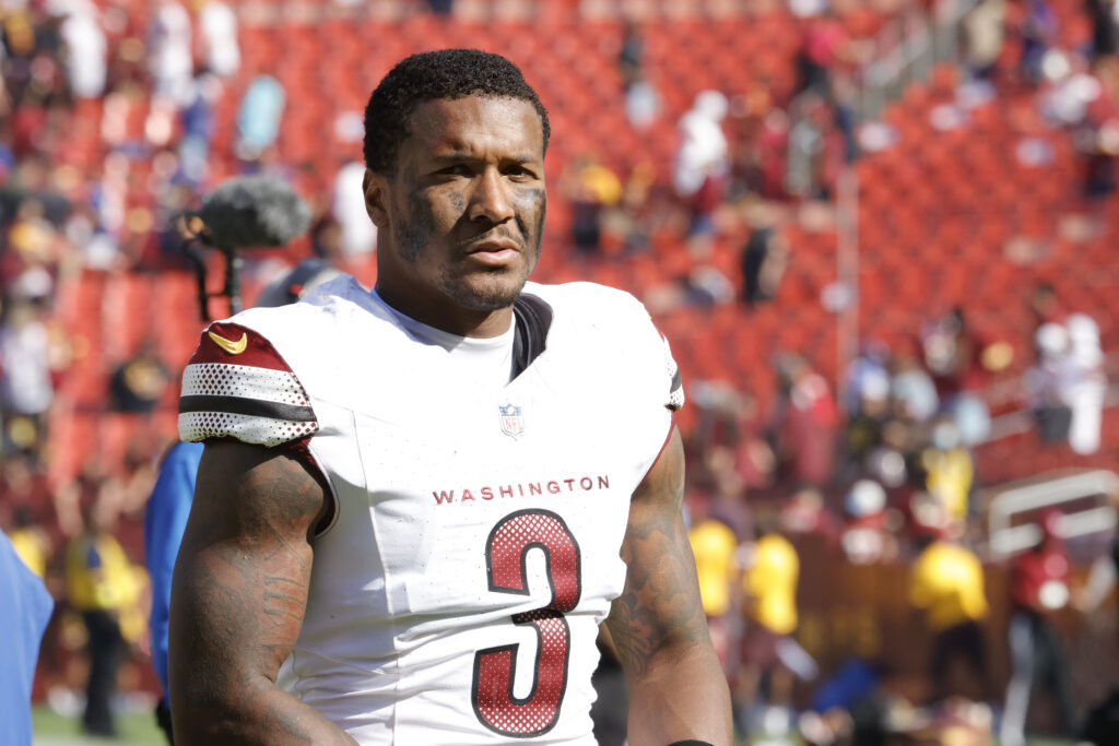 Commanders S Will Harris Suffers Leg Fracture