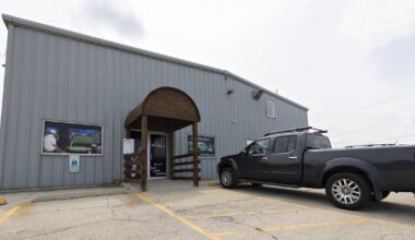 New Chicago Bears fan club launches at Sterling’s X-Golf – Shaw Local