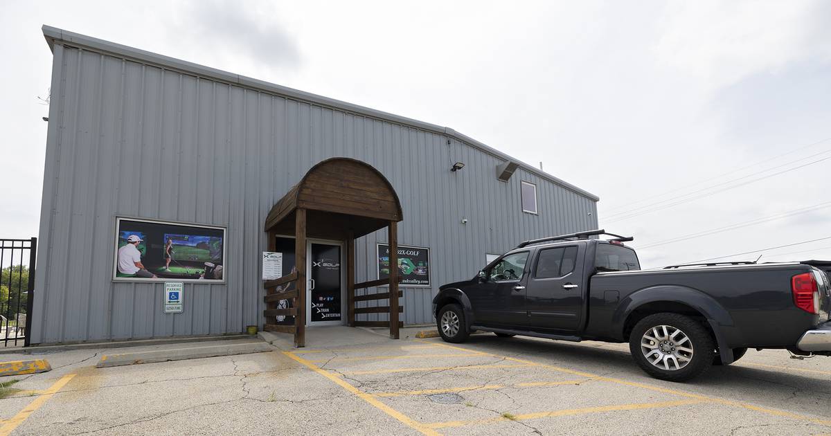 New Chicago Bears fan club launches at Sterling’s X-Golf – Shaw Local