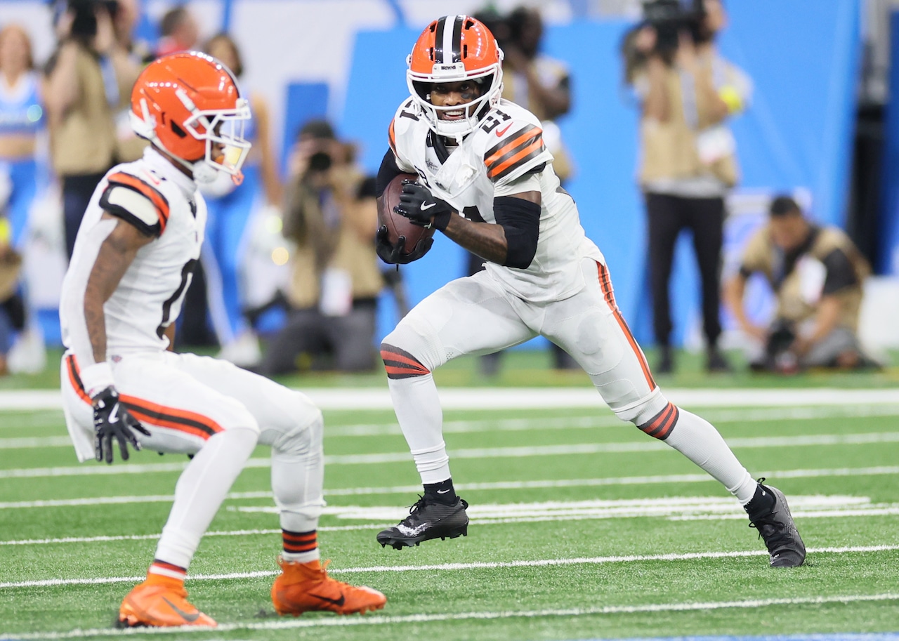 The Browns defense won’t point fingers, but everyone else can: Ashley Bastock