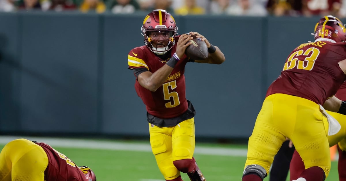 Washington Commanders' Jayden Daniels practices, says status up to doctors