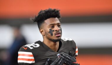 Former Browns wide receiver becomes Dallas firefighter
