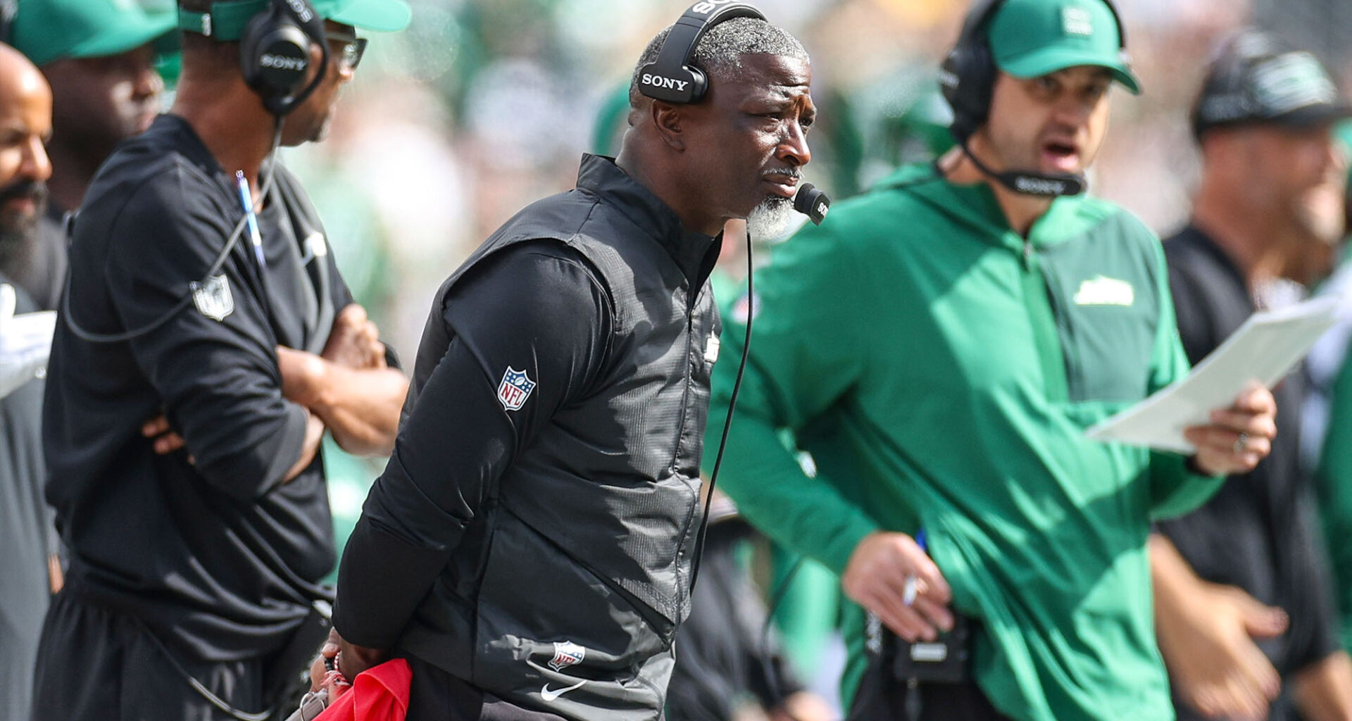 Jets' Aaron Glenn backs Brandon Stephens after Week 1 struggles