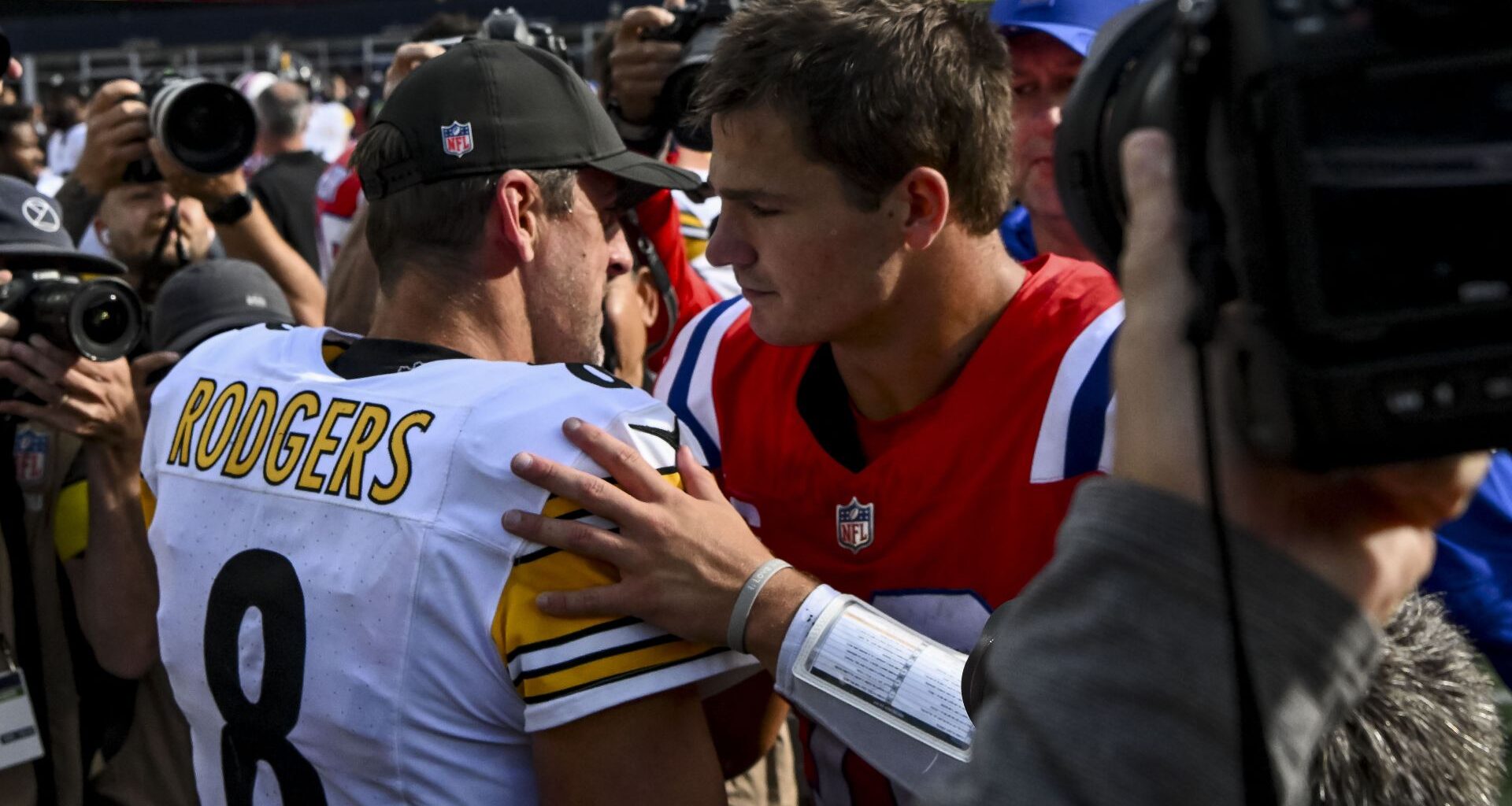 NFL Analyst, Former Quarterback Says Patriots 'Should Be 3-0'