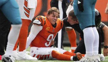 Joe Burrow injury update: Cincinnati Bengals quarterback forced to leave NFL game with toe injury against Jacksonville Jaguars. When will he return?